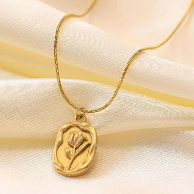 Golden Rose Necklace