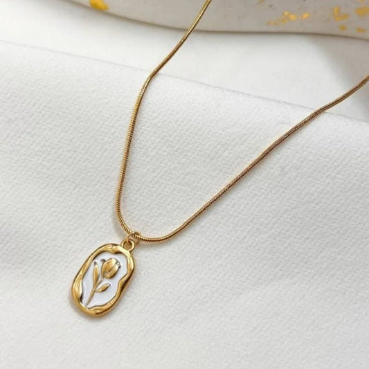 White Rose Necklace
